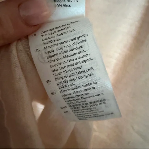 COS Off-White 100% merino wool crew neck - Picture 7 of 7